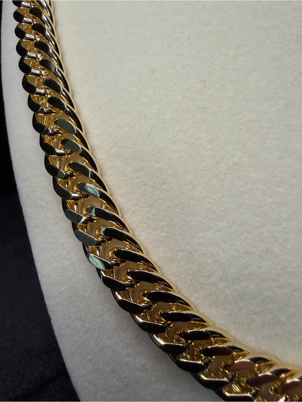 Flat Cuban w/Concave 22 10MM 14K Gold Premium Finish. Statement Piece